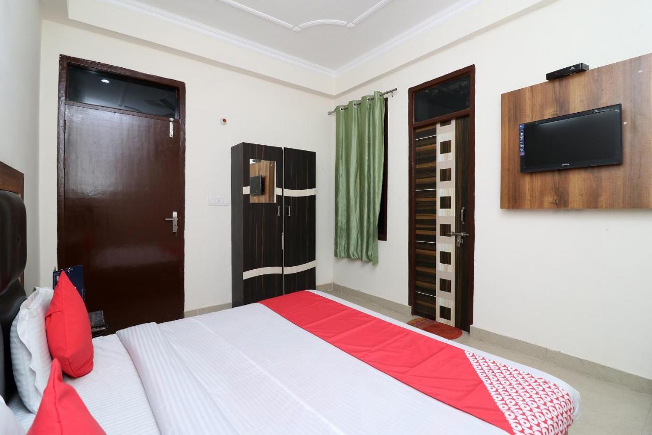 Oyo 24958 Hotel Dayal Belanganj 외부 사진