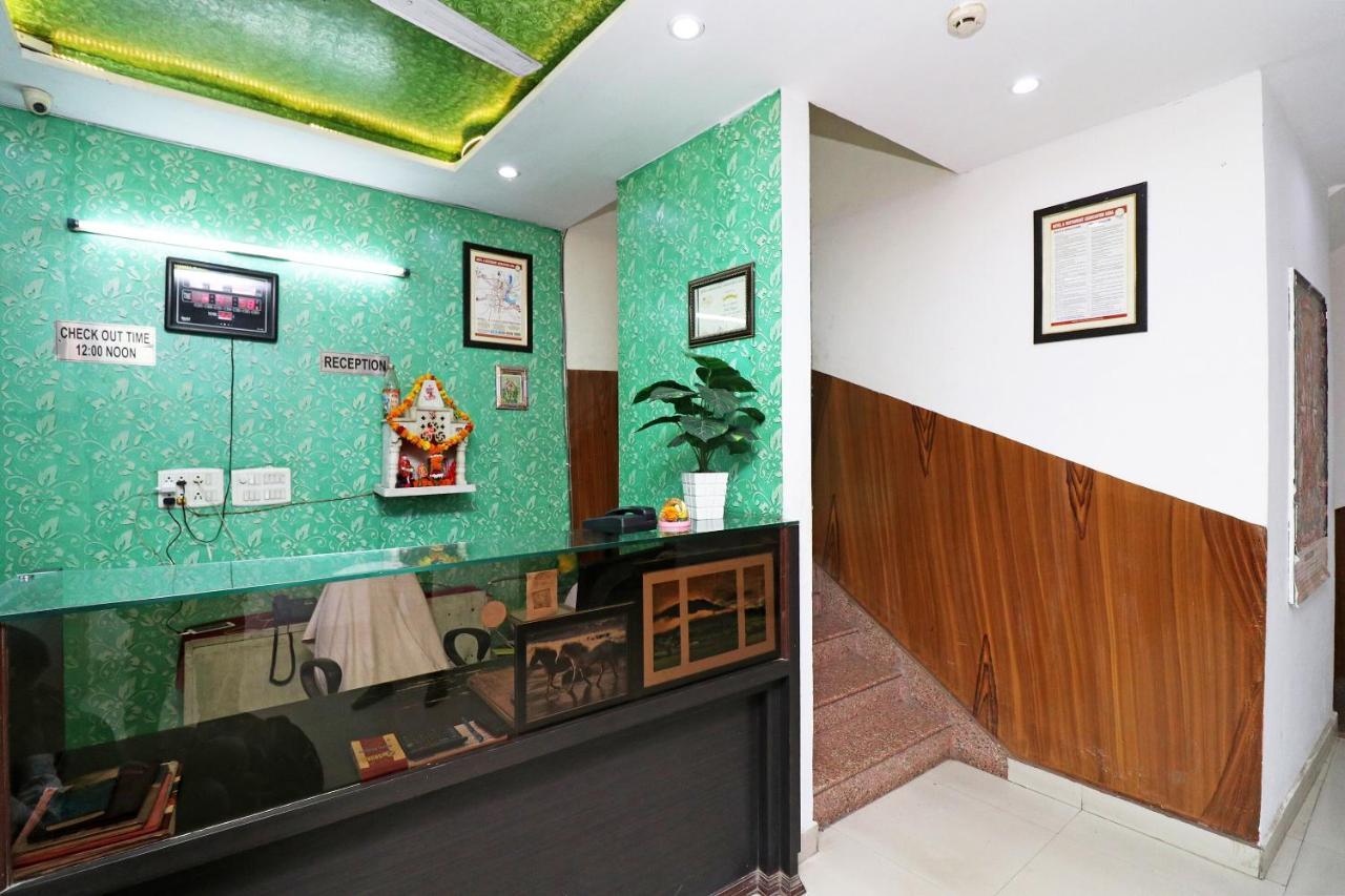 Oyo 24958 Hotel Dayal Belanganj 외부 사진